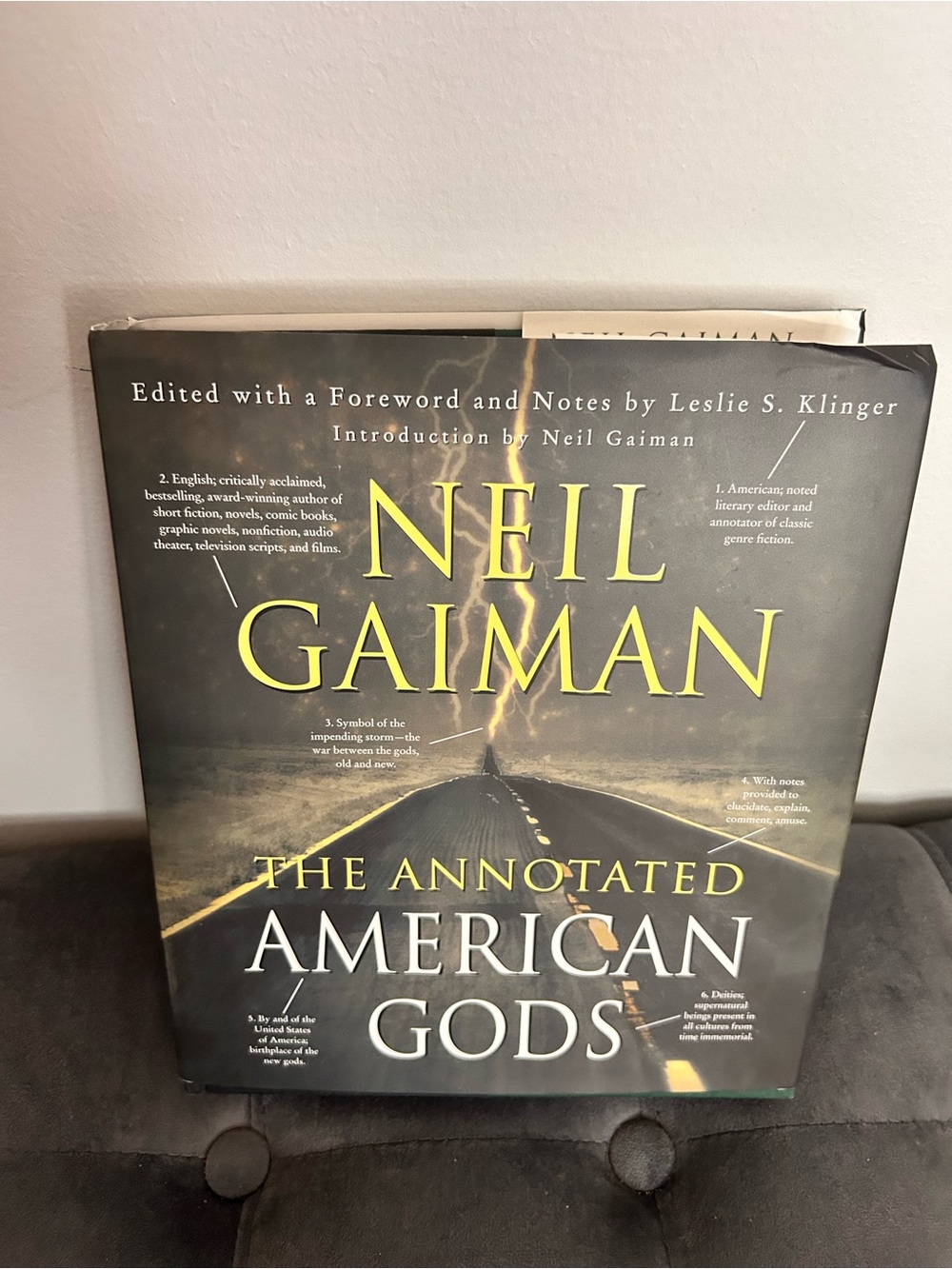 Neil Gaiman: The Annotated
American Gods (hard cover)